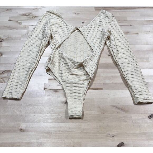 Jolie & Joy Medium Ivory Cream Waffle Long Sleeve Open Back Bodysuit EUC - Picture 6 of 7